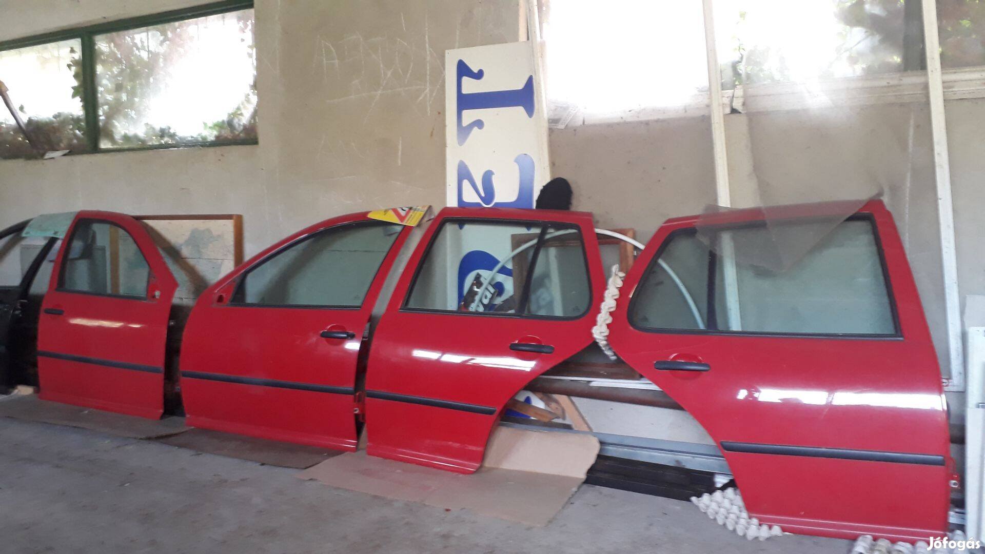 Volkswagen Golf 4 LP3G ajtó jobb oldali ajtók