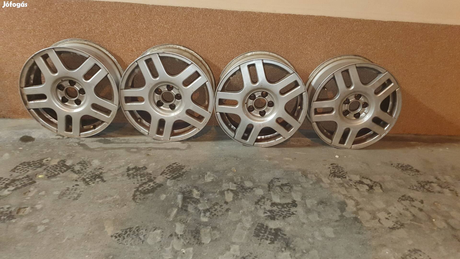 Volkswagen Golf 4 alufelni gyári 16" 