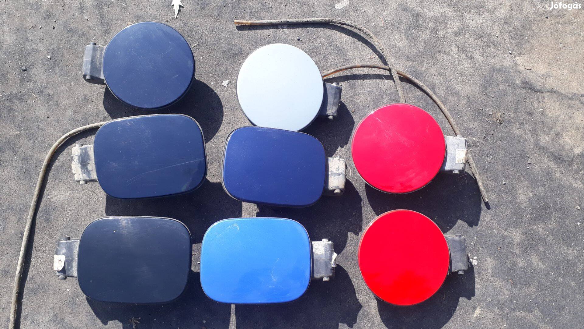 Volkswagen Golf 4 bora üzemanyagtank ajtó fedél LB7Z LA5G