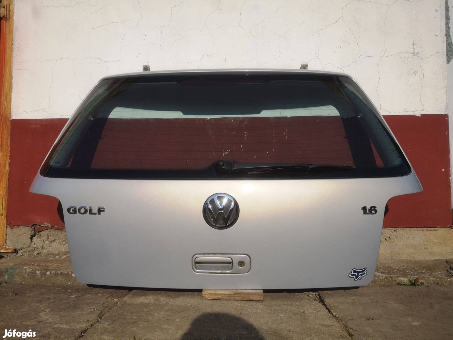 Volkswagen Golf 4 csomagtérajtó LB7Z