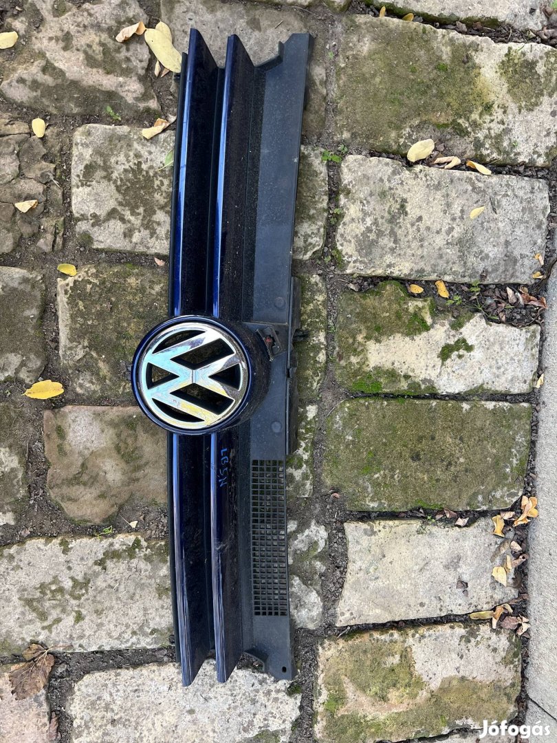 Volkswagen Golf 4 díszrács (LB5N)