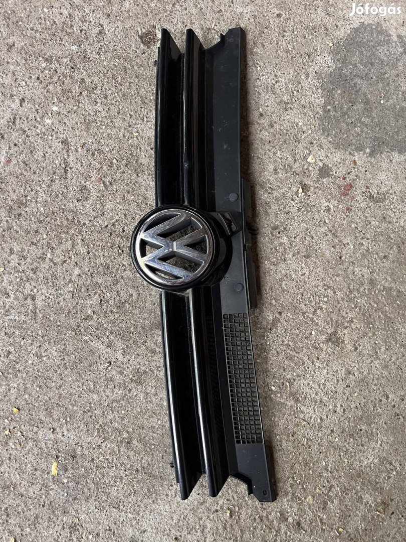 Volkswagen Golf 4 díszrács (LC9Z)