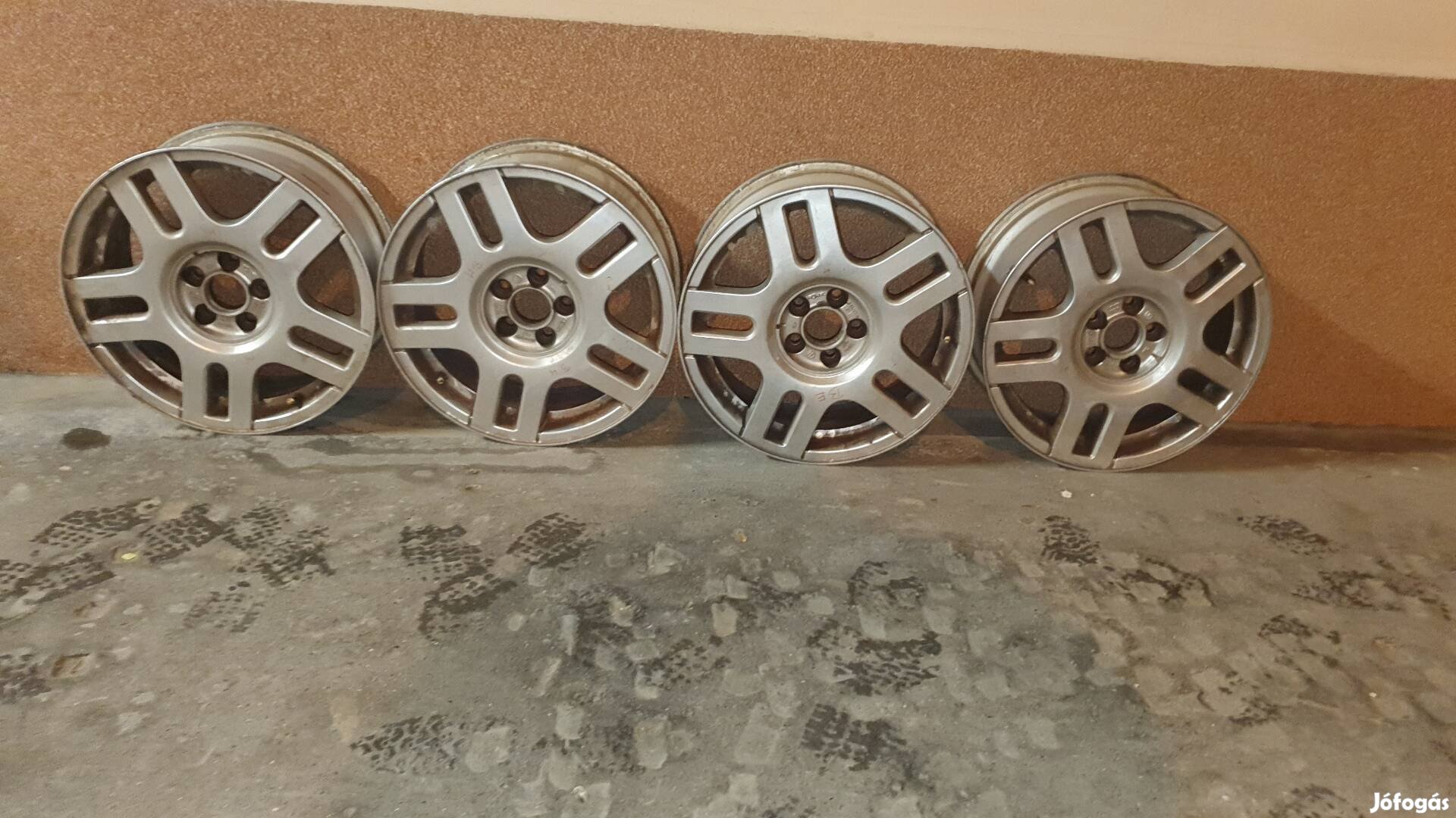 Volkswagen Golf 4 gyári alufelni 16" eladó
