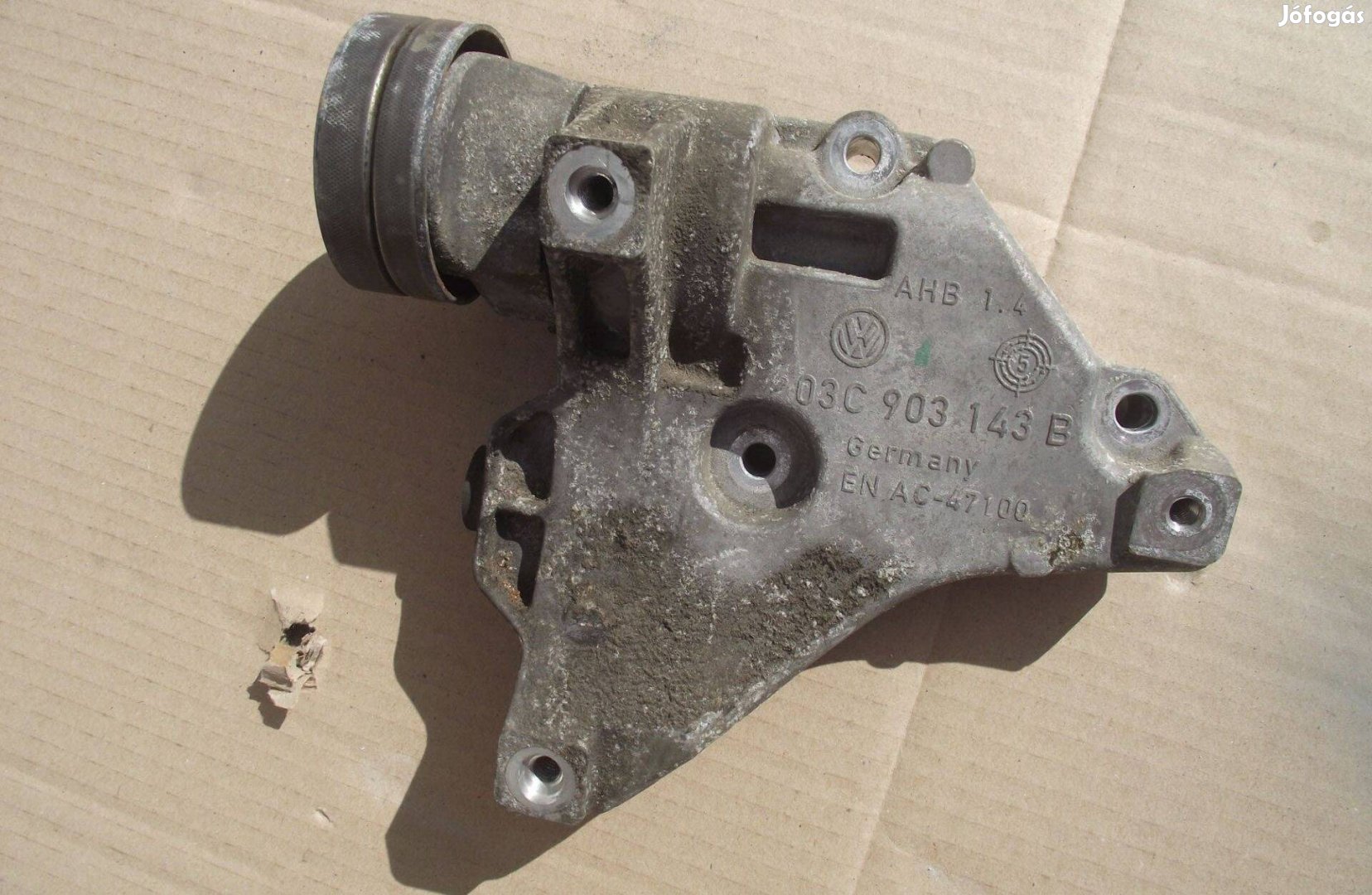 Volkswagen Golf 5 1.4 TSI klímakompresszor tartó bak Bmy 03C903143B