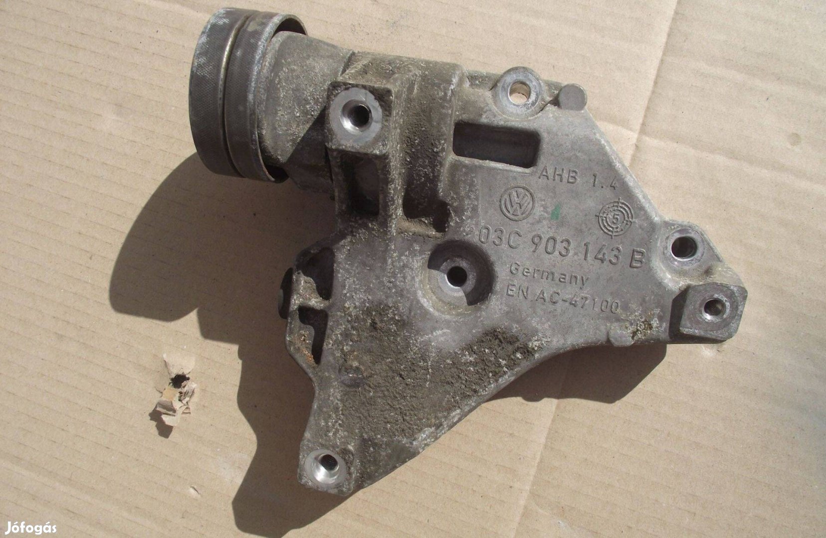 Volkswagen Golf 5 1.4 TSI klímakompresszor tartó bak Bmy 03C903143B