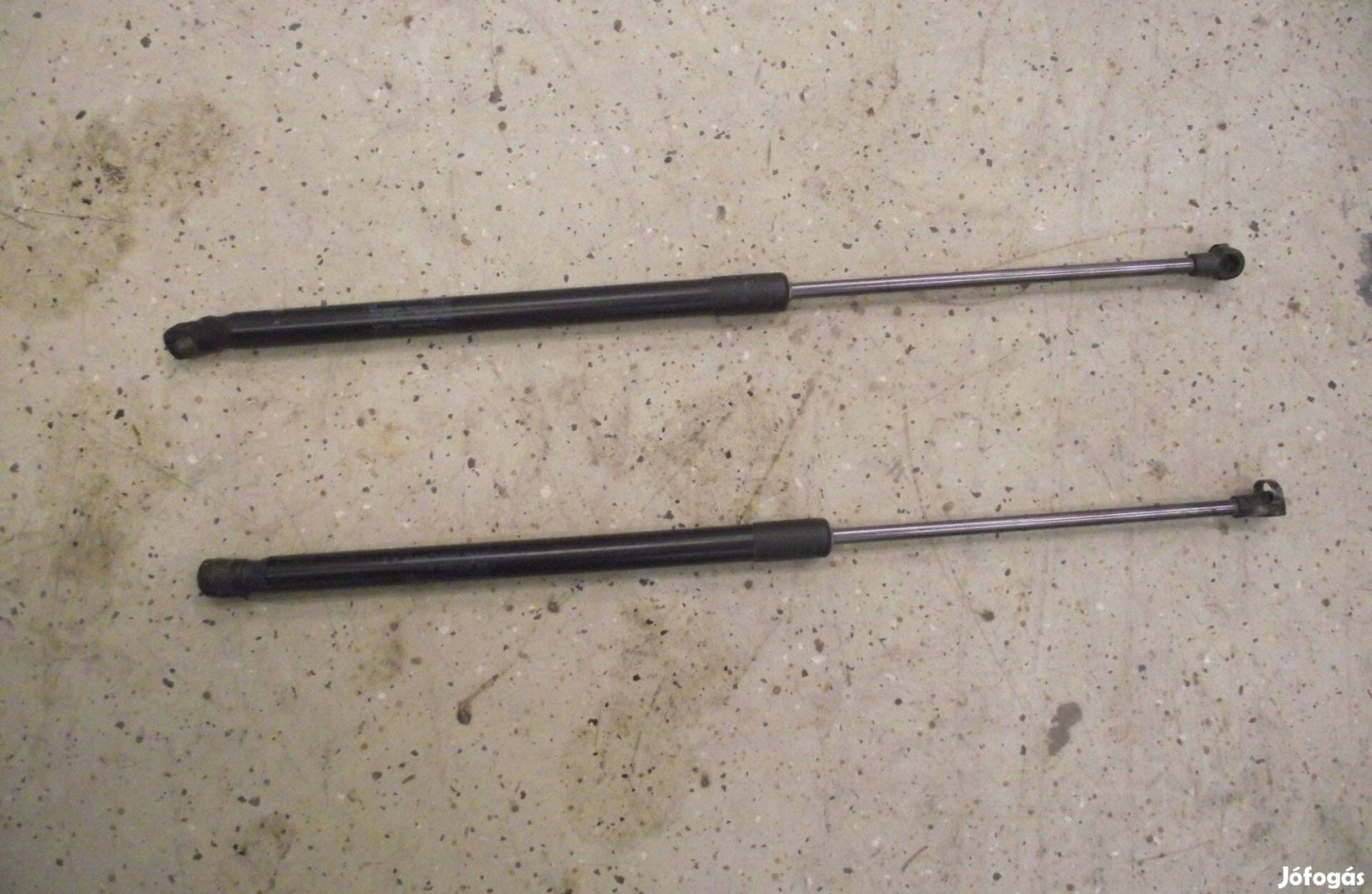 Volkswagen Golf 5 Golf 6 kombi csomagtérajtó teleszkóp 1K9827550A