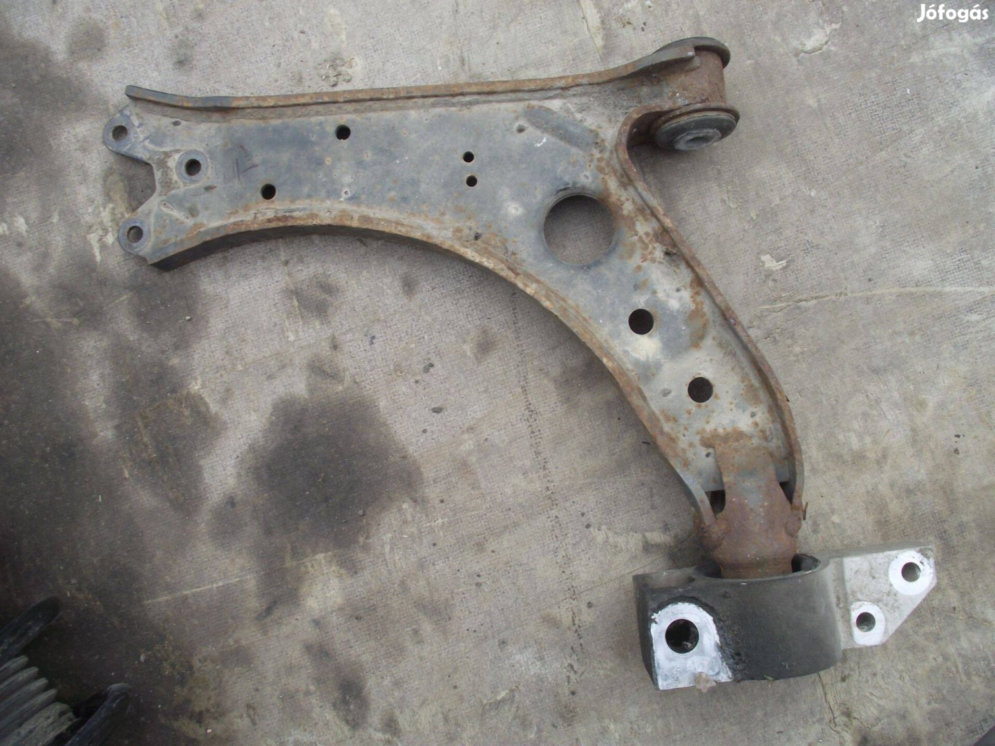 Volkswagen Golf 5 Jetta Caddy Touran első lengőkarok 1K0407189E