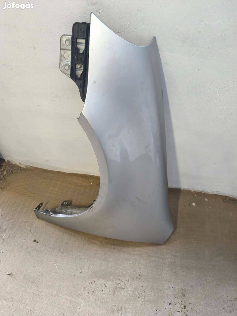 Volkswagen Golf 5 , V bal első sárvédő