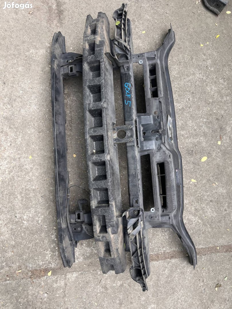 Volkswagen Golf 5 homlokfal