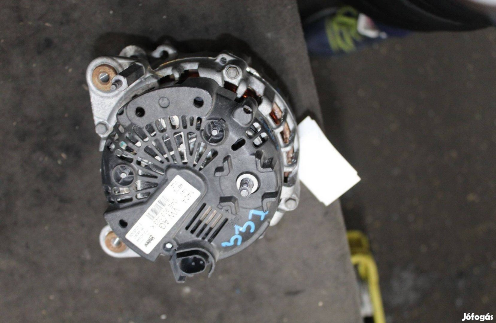 Volkswagen Golf 7, Audi Q3 1.2TSI 2012 generátor 04E903023K (337)