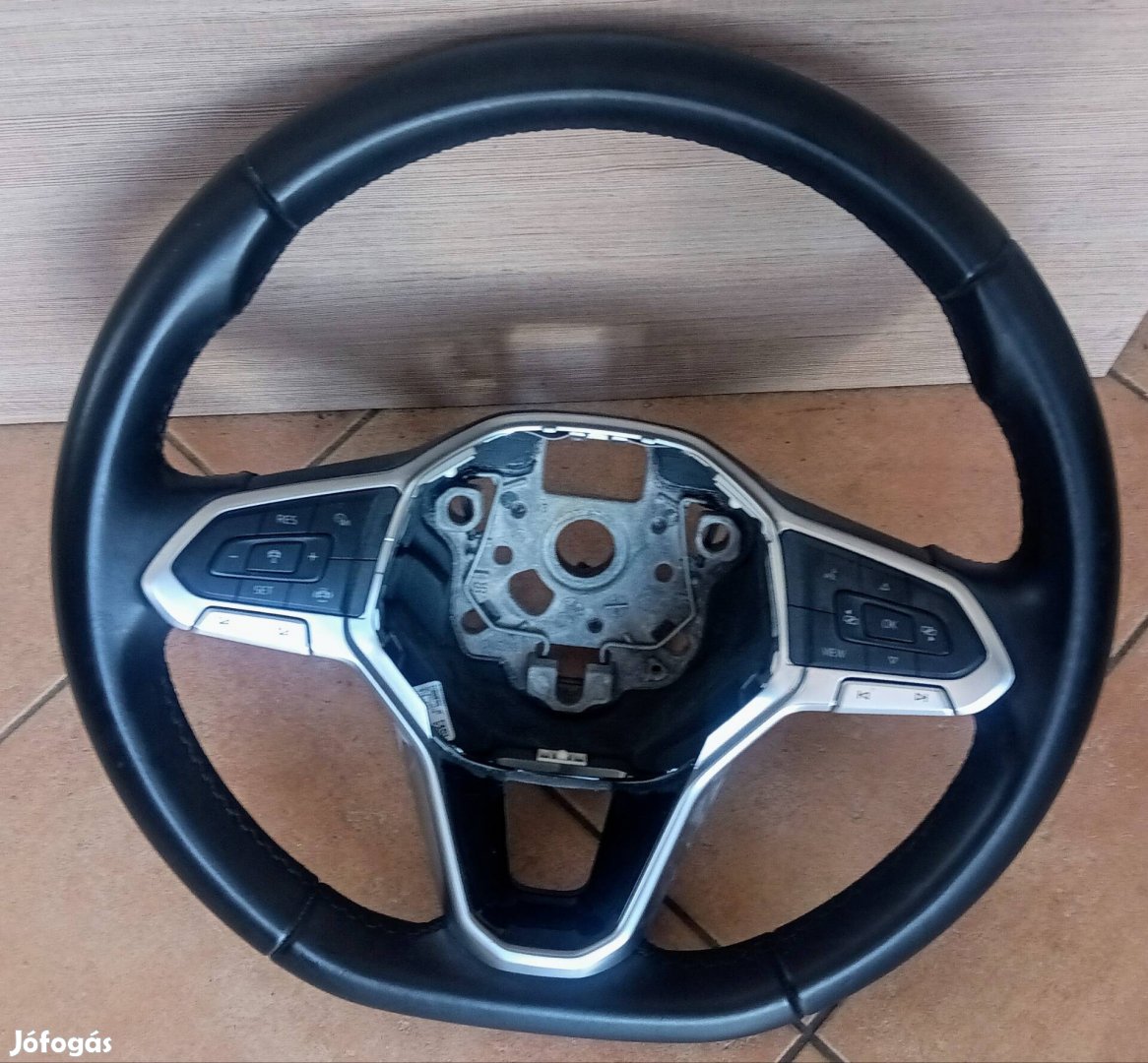 Volkswagen Golf 8 bőr kormány