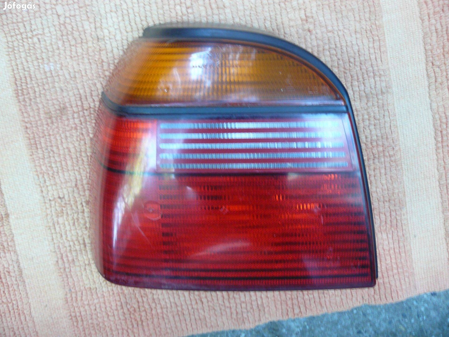 Volkswagen Golf III bal hátsó lámpa