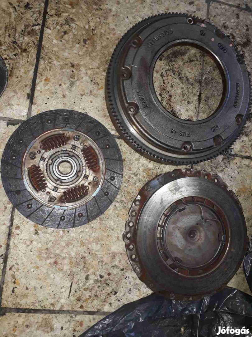 Volkswagen Golf IV Kuplung Szett Egytömegű Lendkerék