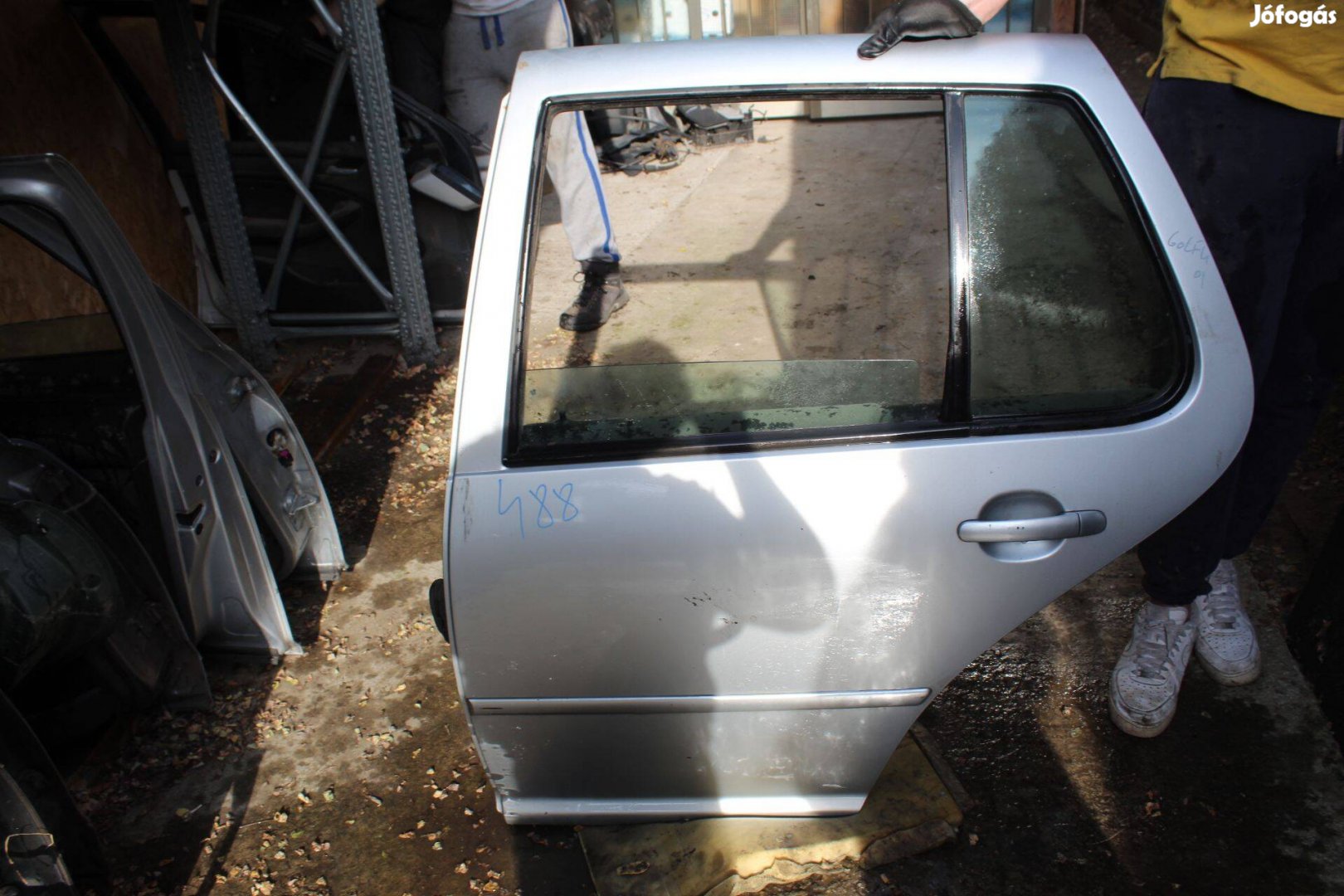 Volkswagen Golf IV bal hátsó ajtó üresen (488)