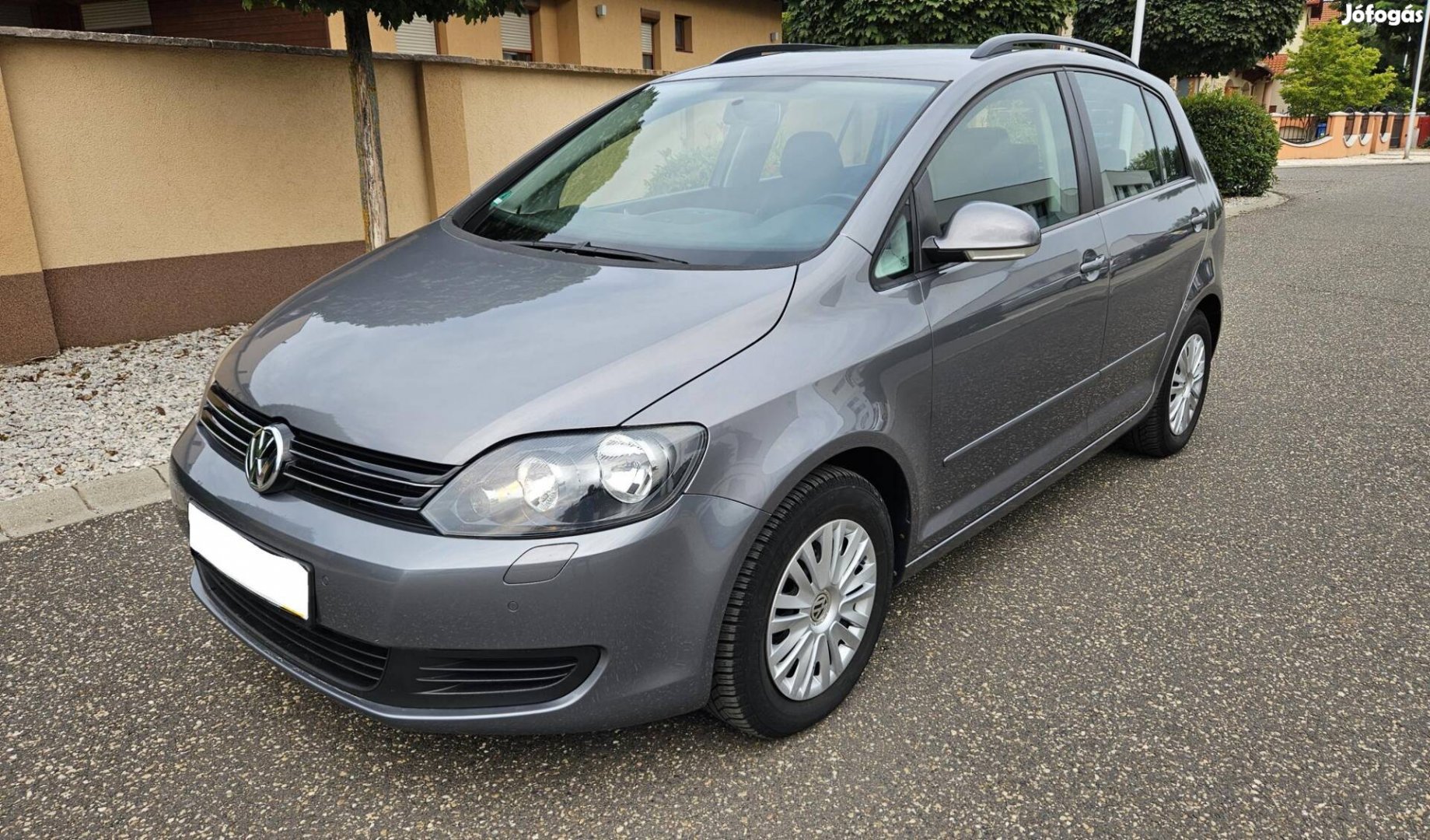 Volkswagen Golf PLUS 1.4 Perfekt Vezetett SZERV...