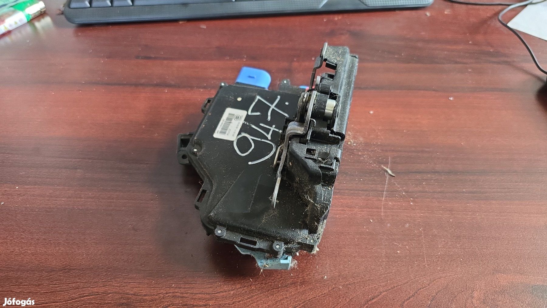 Volkswagen GolfTouran Skoda Octavia III jobb hátsó ajtózár