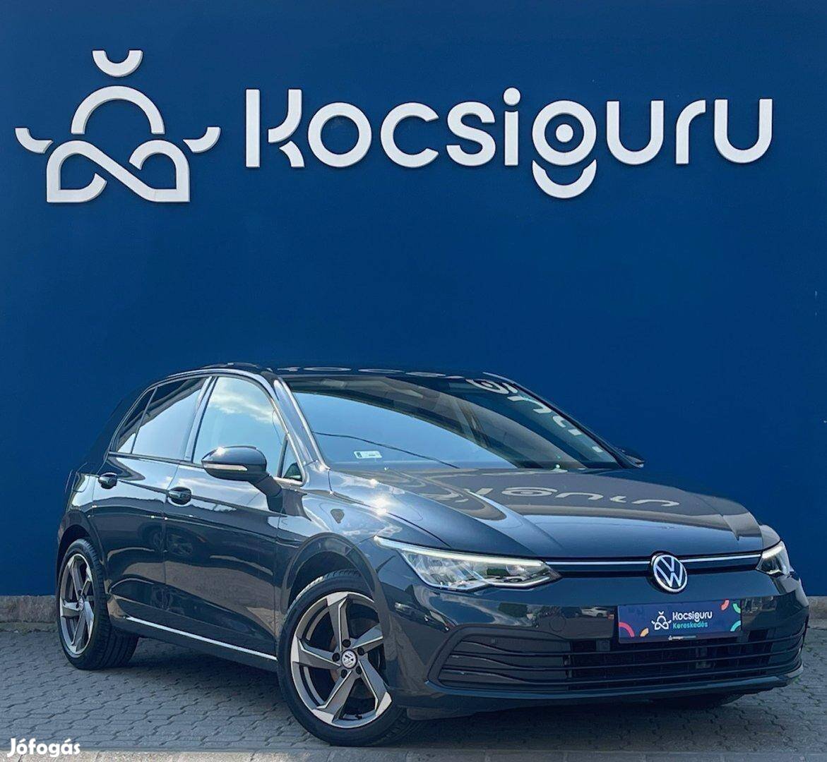 Volkswagen Golf VIII 1.5 eTSI ACT Life DSG / Mo...