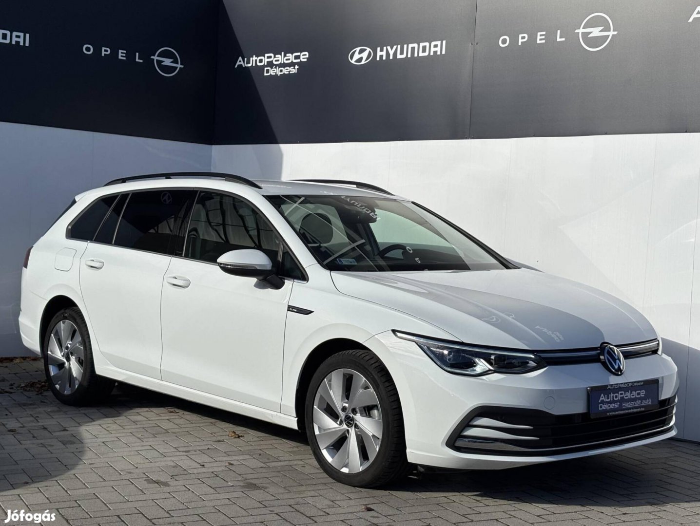 Volkswagen Golf VIII Variant 1.5 TSI ACT Style...