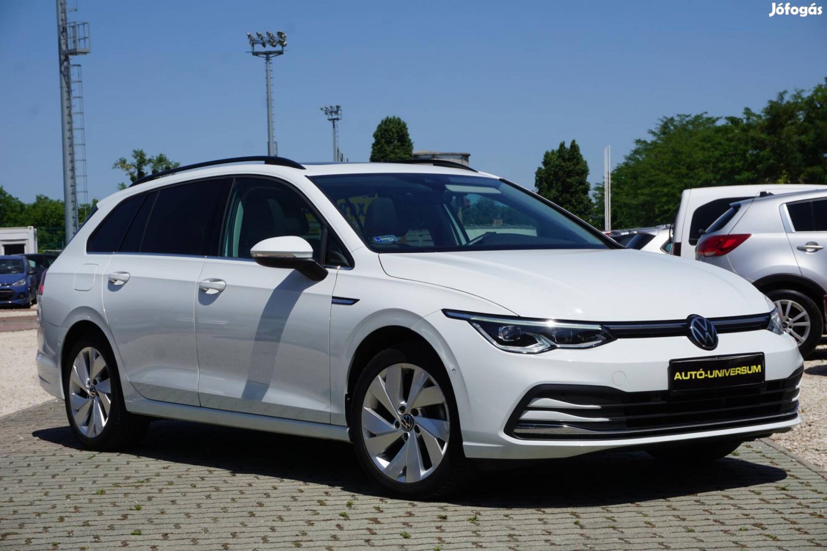 Volkswagen Golf VIII Variant 1.5 TSI ACT Style...