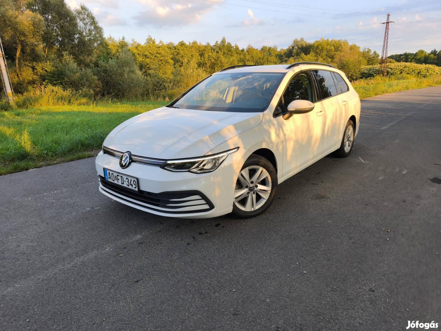 Volkswagen Golf VIII Variant 2.0 TDI Life Nagys...