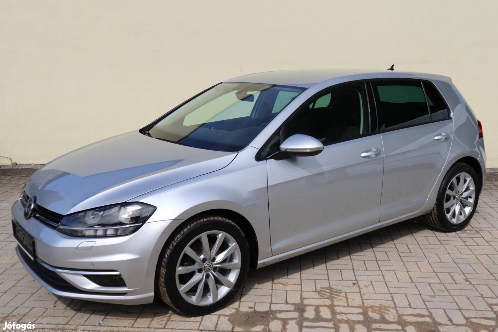 Volkswagen Golf VII 1.0 TSI BMT Trendline