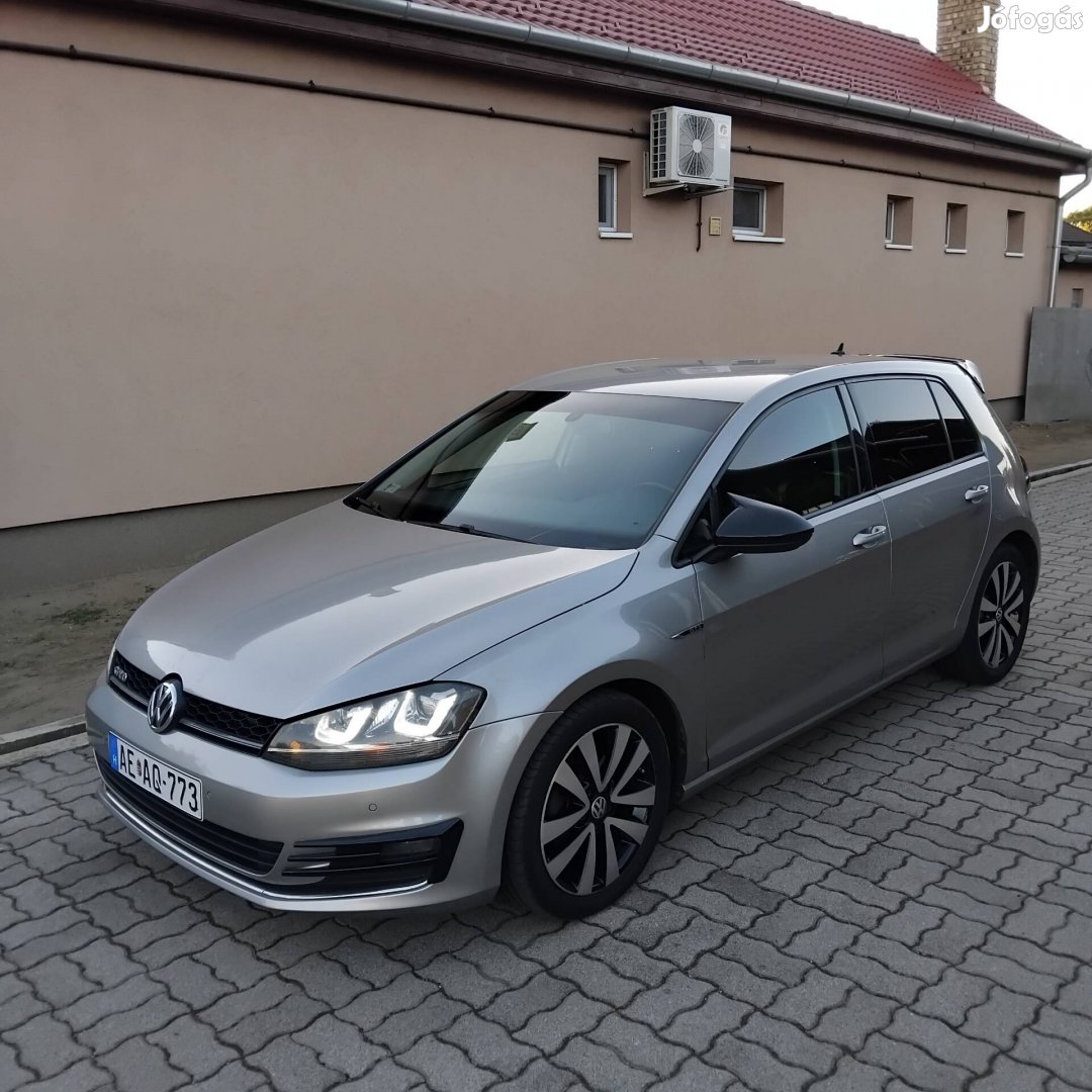 Volkswagen Golf VII 2.0TDI DSG