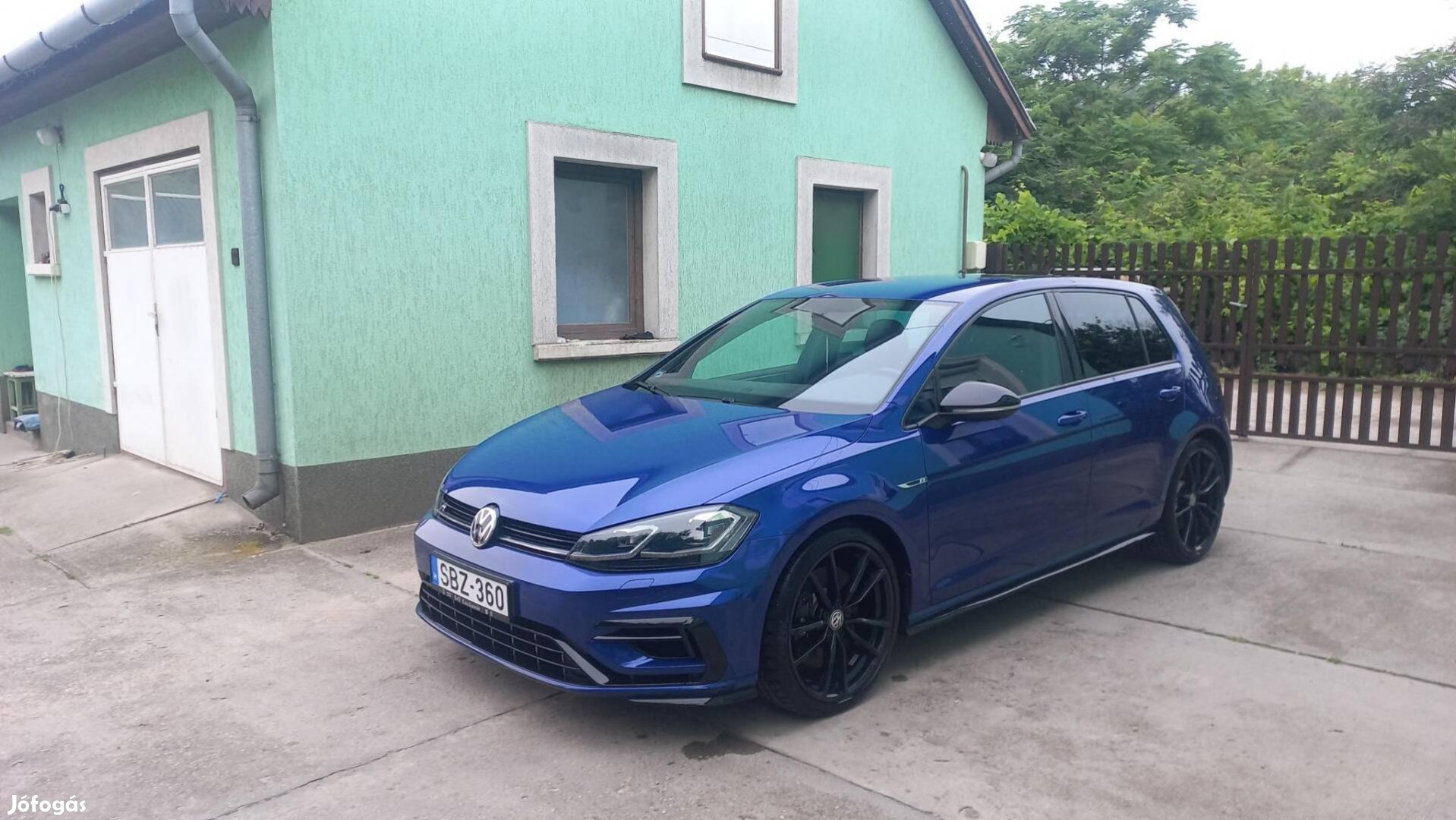 Volkswagen Golf VII 2.0 TSI R 4Motion DSG Magya...