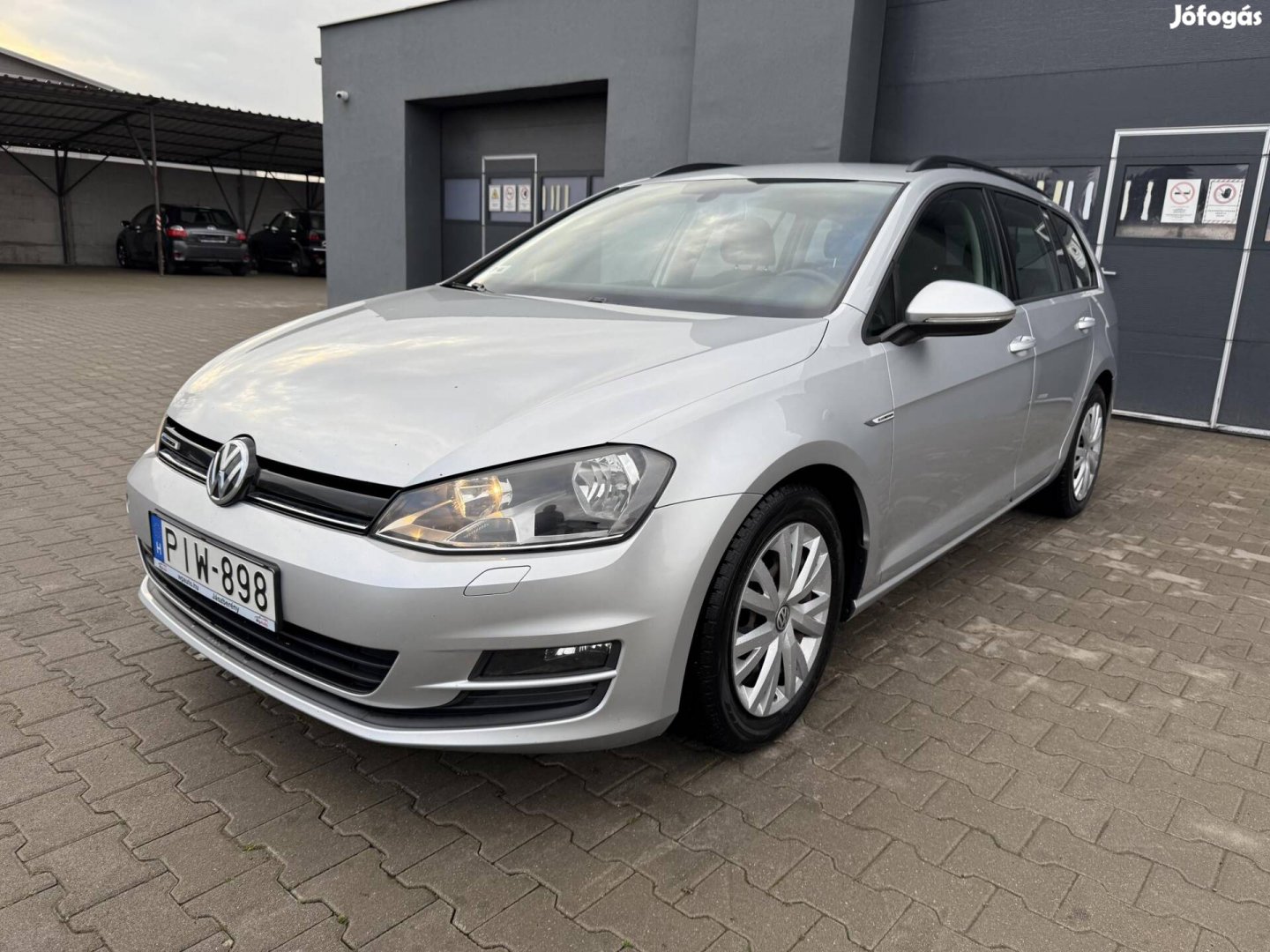 Volkswagen Golf VII Variant 1.6 TDI BMT Trendline