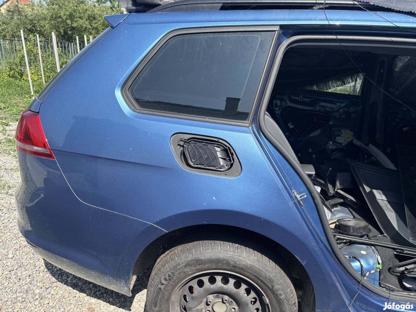 Volkswagen Golf VII Variant jobb hátsó negyed 