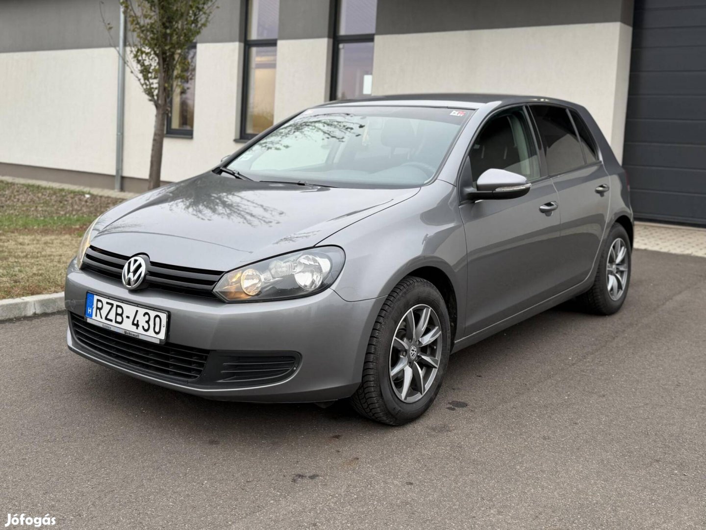 Volkswagen Golf VI 1.4 Trendline 16 COLL//Vonóh...