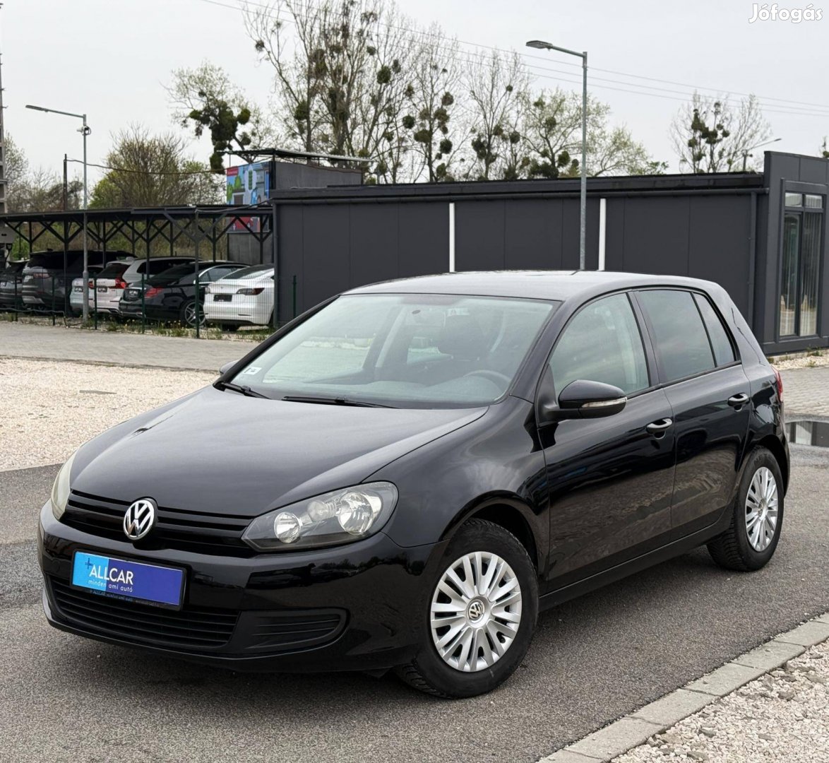 Volkswagen Golf VI 1.4 Trendline Klíma/Vonóhorog