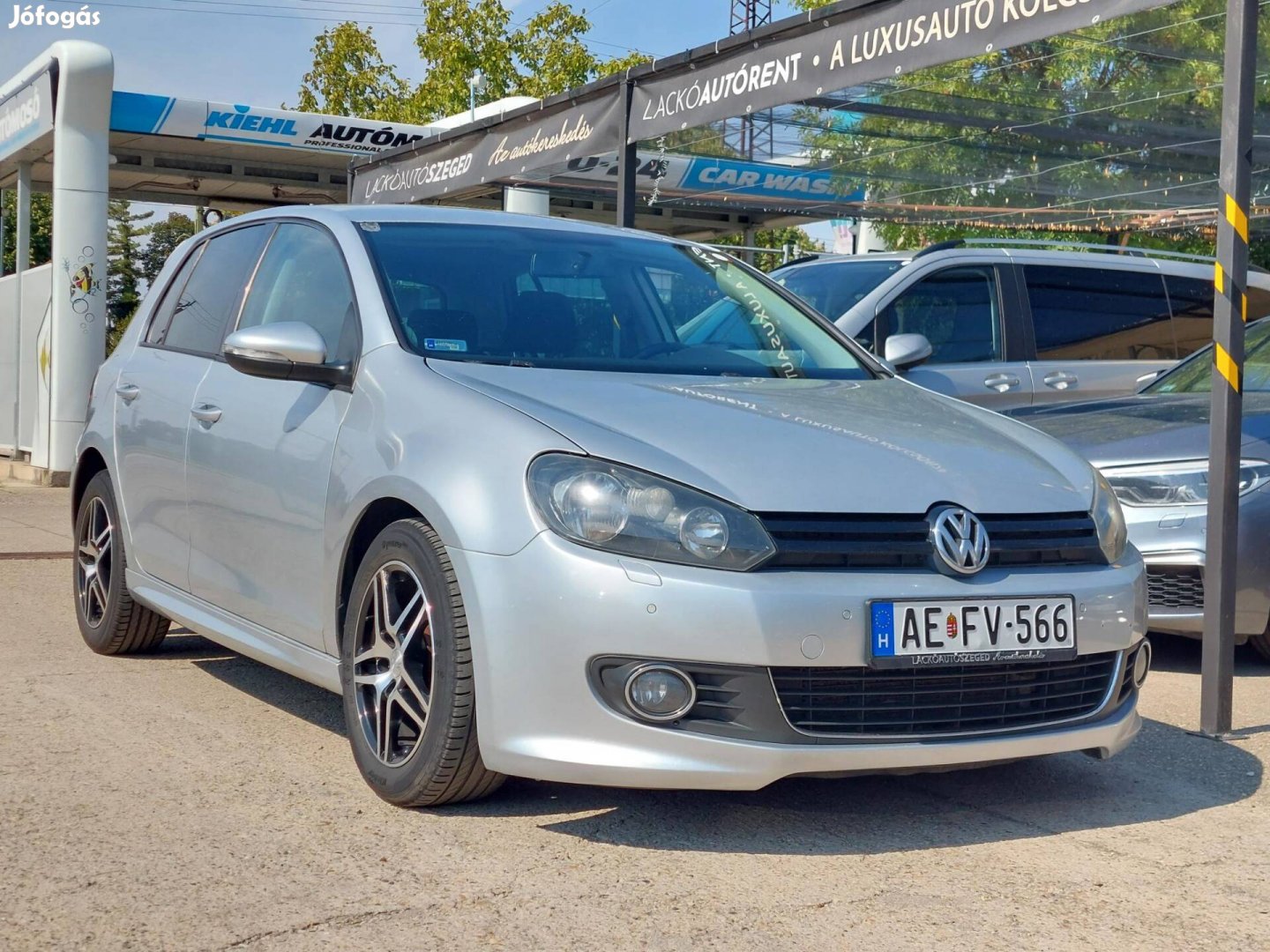 Volkswagen Golf VI 1.6 TDi Comfortline R-line