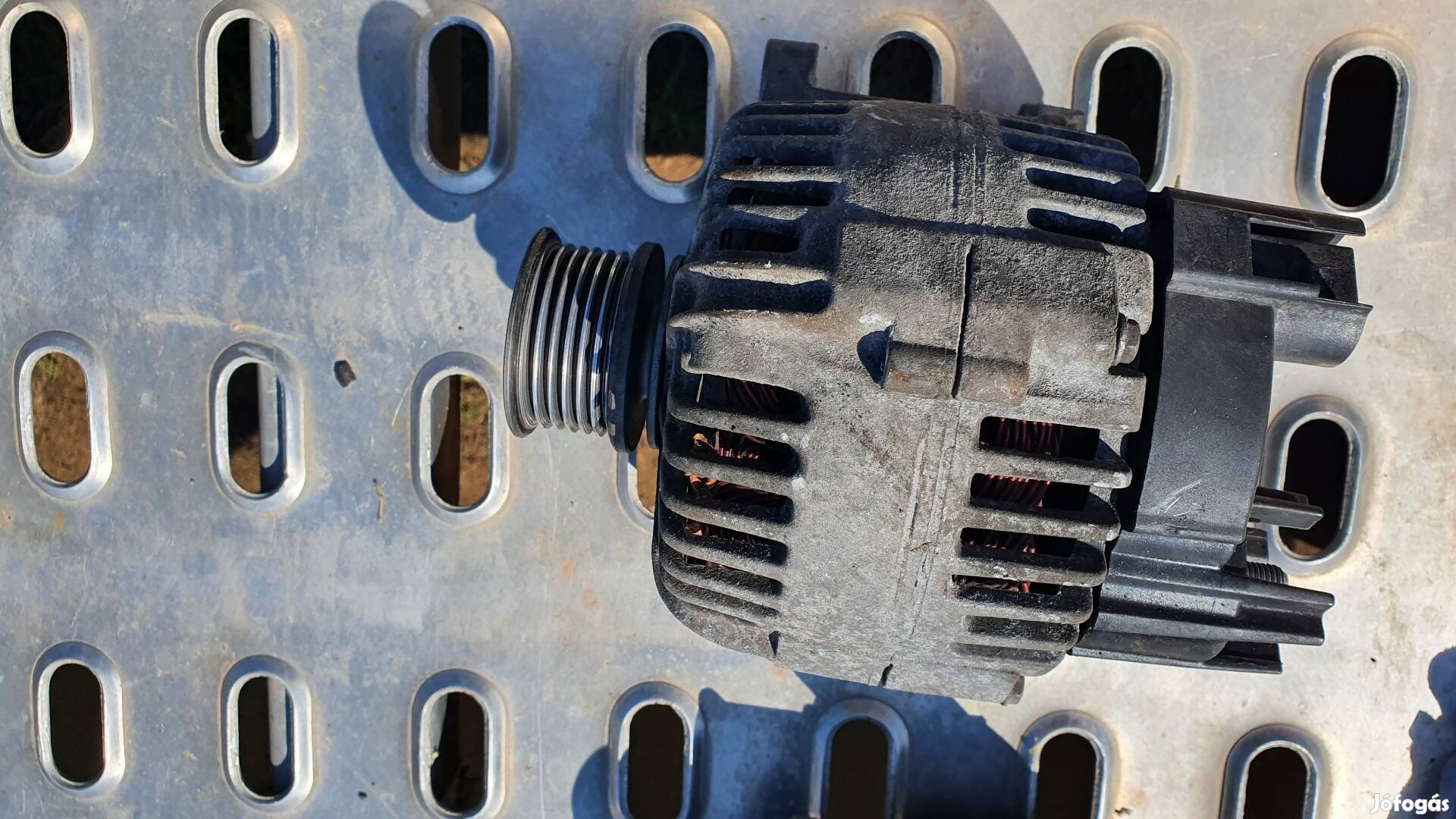 Volkswagen Golf V 1,4-es benzines generátor eladó 