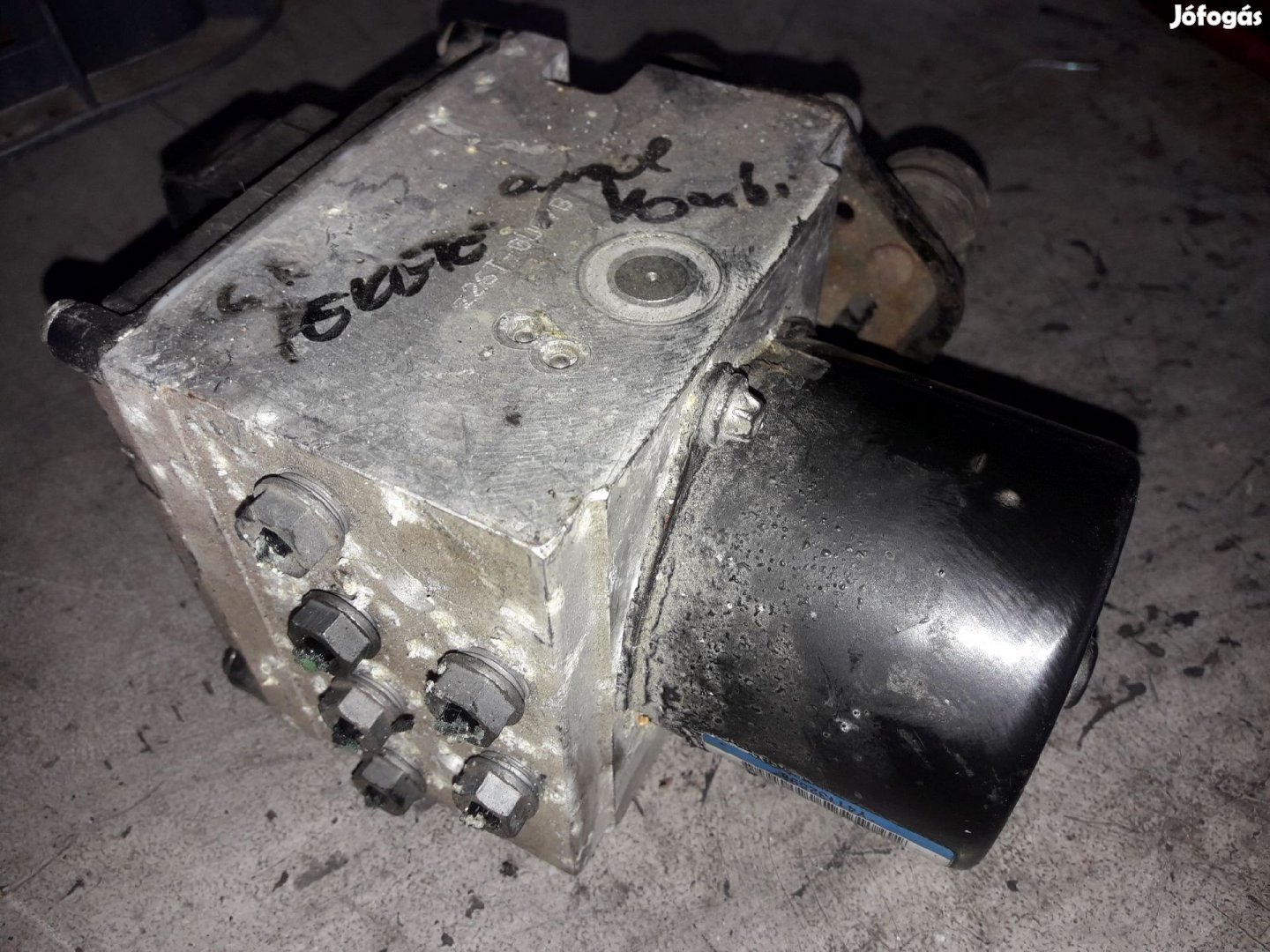 Volkswagen Golf V ABS Tömb