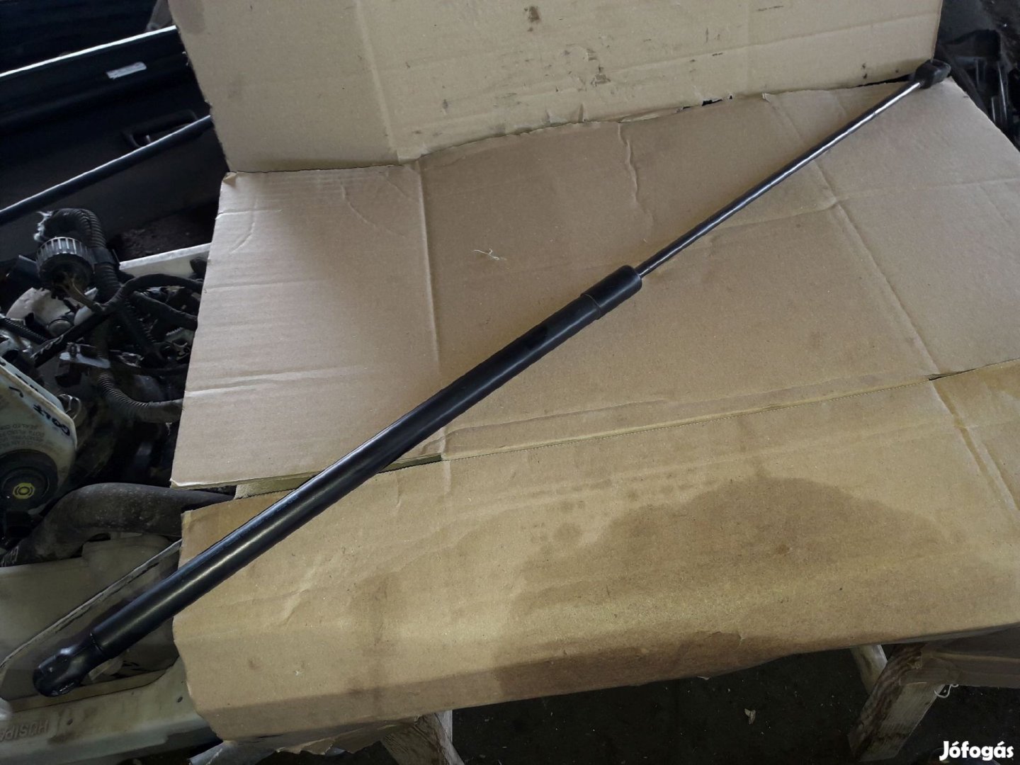 Volkswagen Golf V Motorháztető Teleszkóp