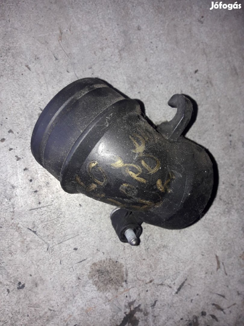 Volkswagen Golf V Turbócső Intercooler Cső