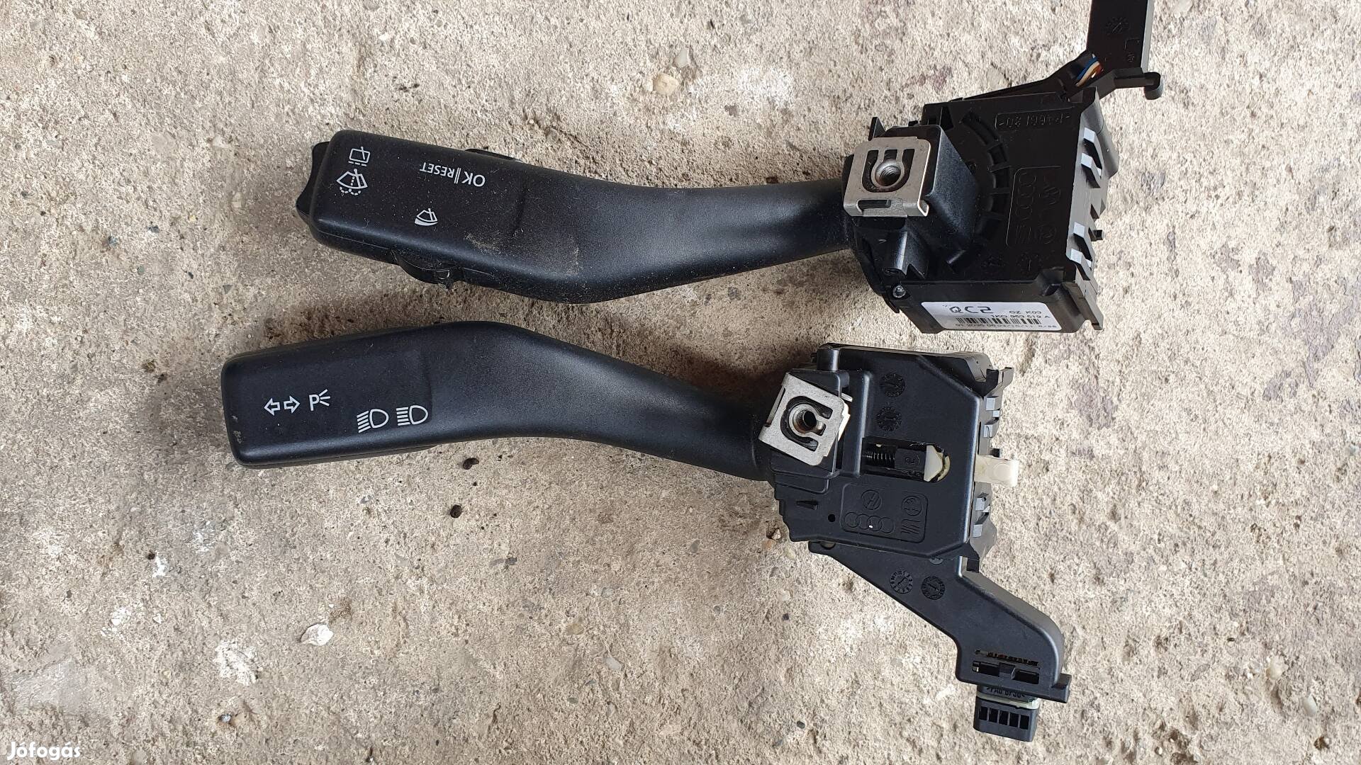 Volkswagen Golf V írányjelző és ablaktörlő kapcsoló eladó 