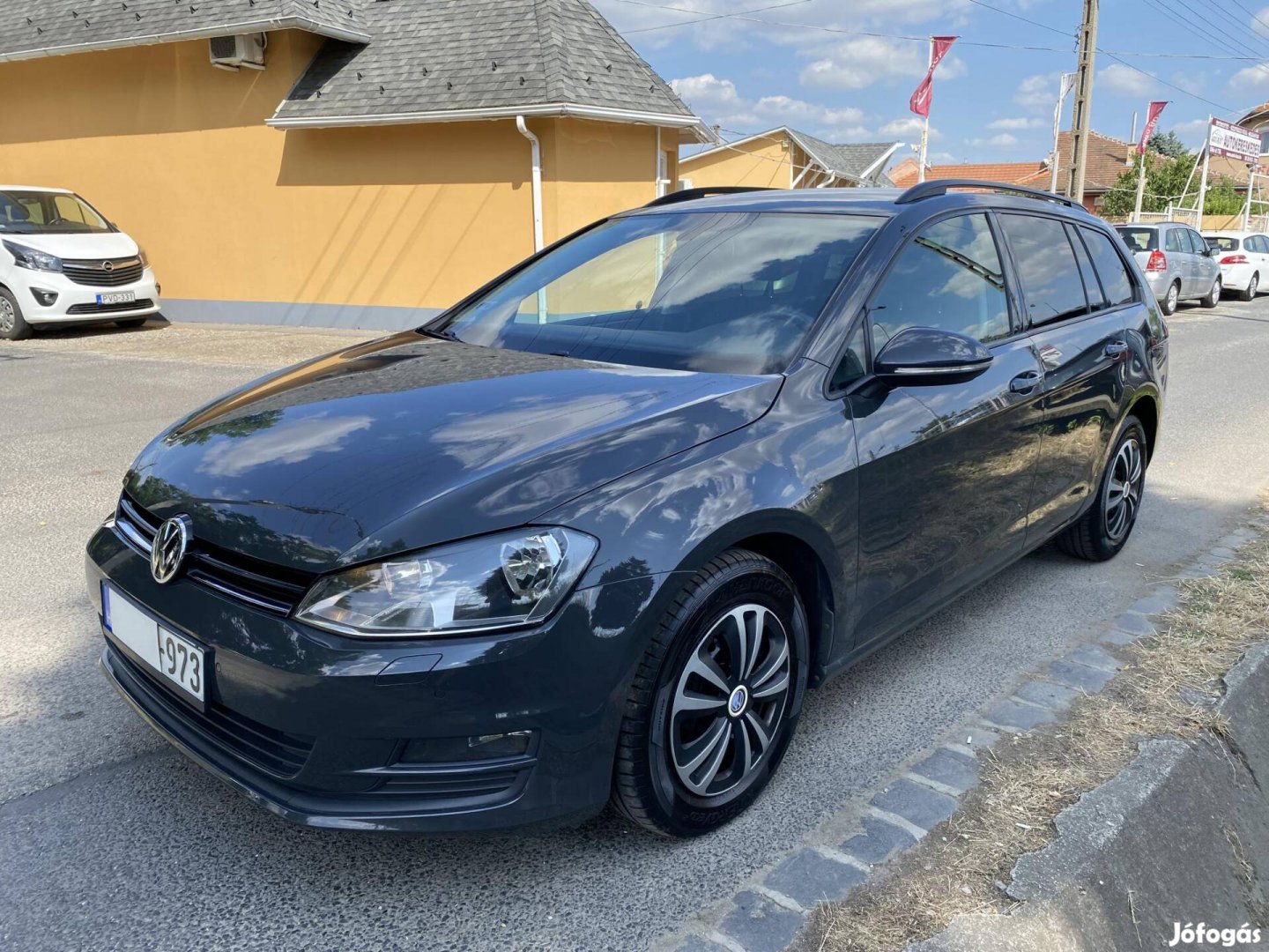 Volkswagen Golf Variant 1.6 TDI BMT Trendline DSG