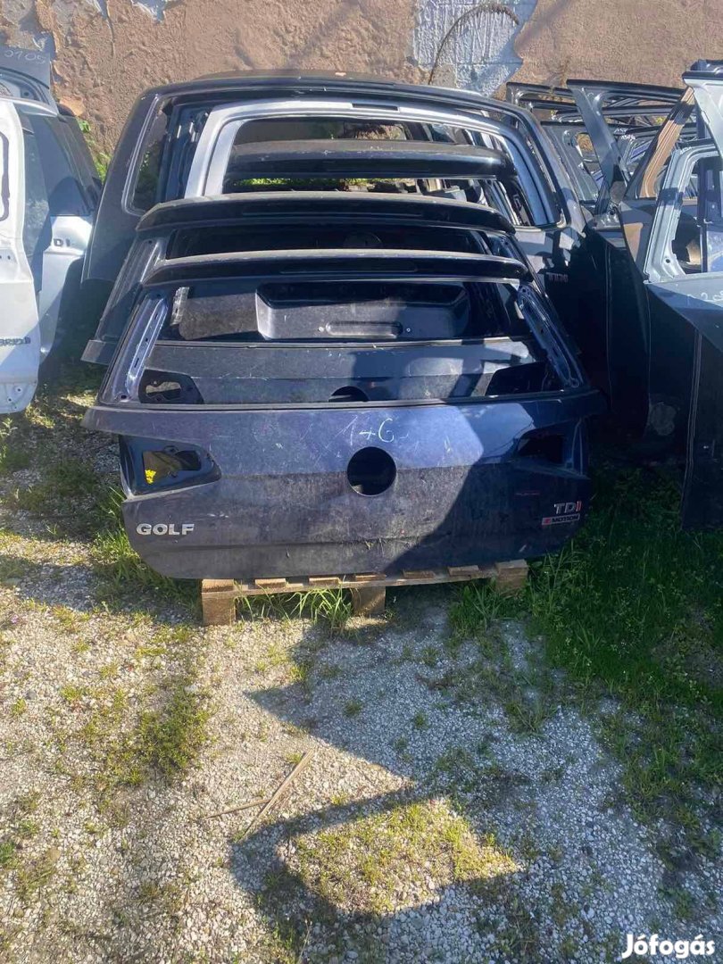 Volkswagen Golf csomagtér ajtó