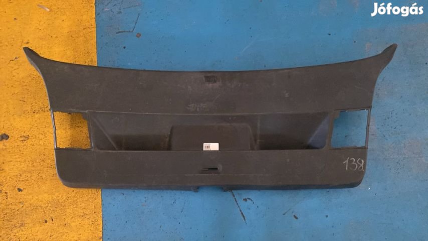 Volkswagen Golf csomagtér ajtó borítás 5K6867605 eladó
