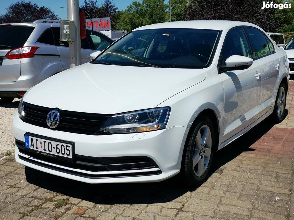 Volkswagen Jetta VI 2.0 TDI BMT Comfortline Két...