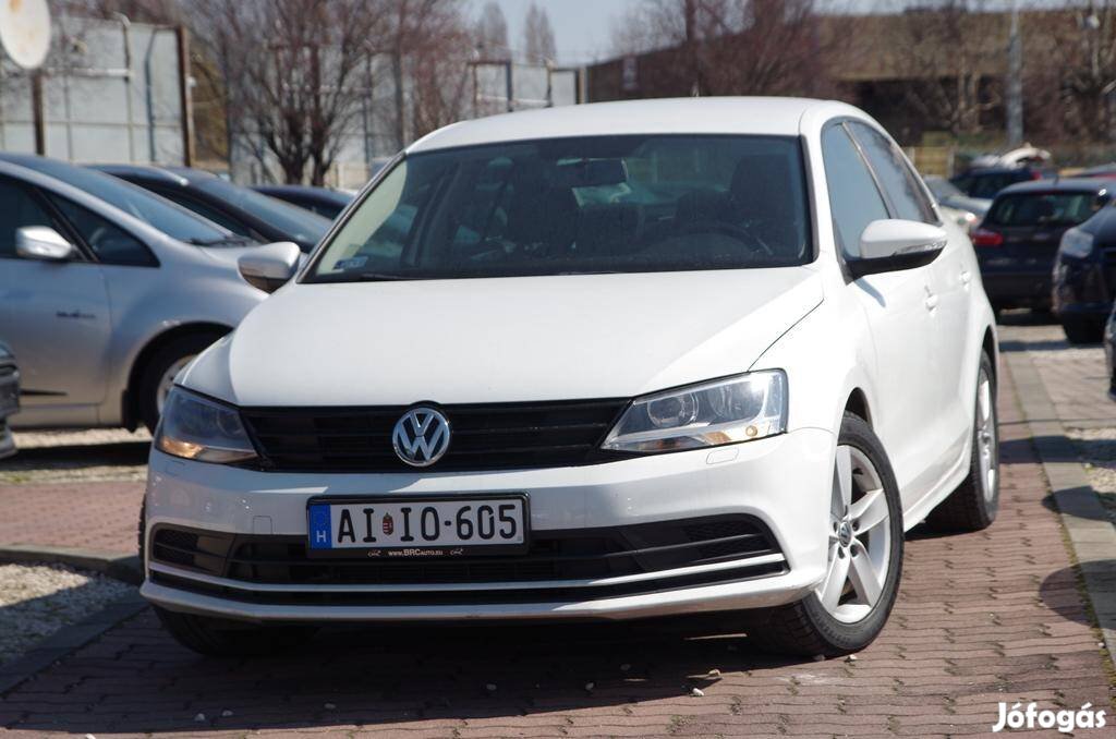 Volkswagen Jetta VI 2.0 TDI BMT Comfortline Két...