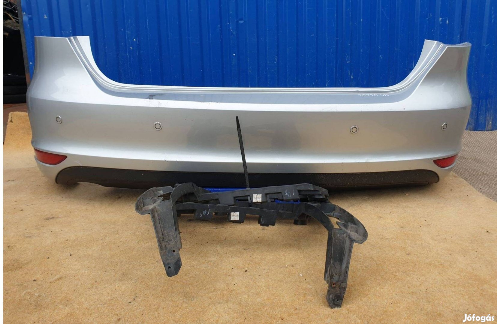 Volkswagen Jetta VI 6 5C6 bal, jobb hátsó lökhárító betét tartó konzol