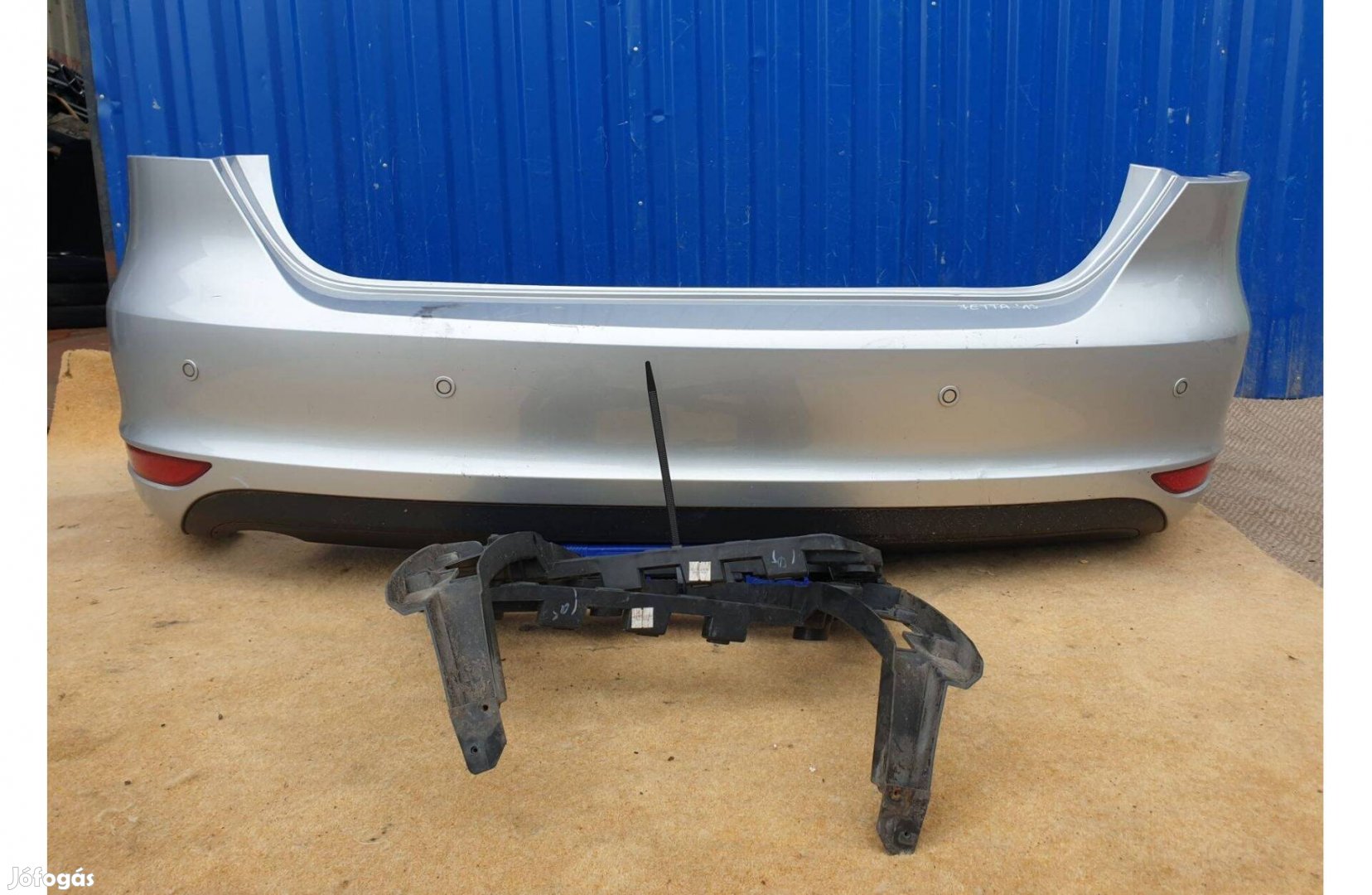 Volkswagen Jetta VI 6 5C6 bal, jobb hátsó lökhárító betét tartó konzol