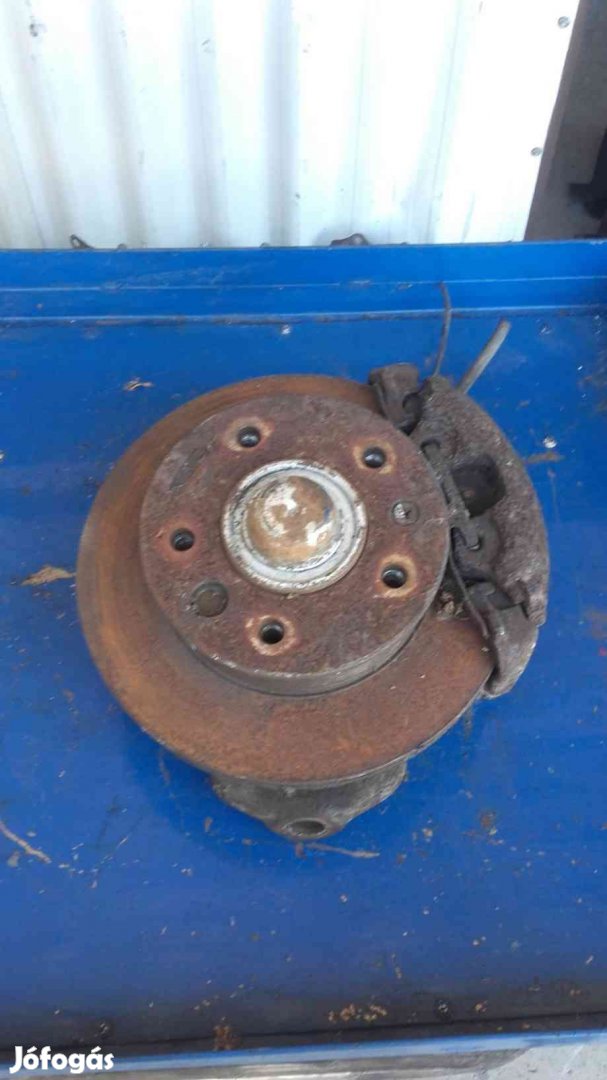 Volkswagen LT 35 Bal Első Csonkállvány Kerékaggyal Féknyereg