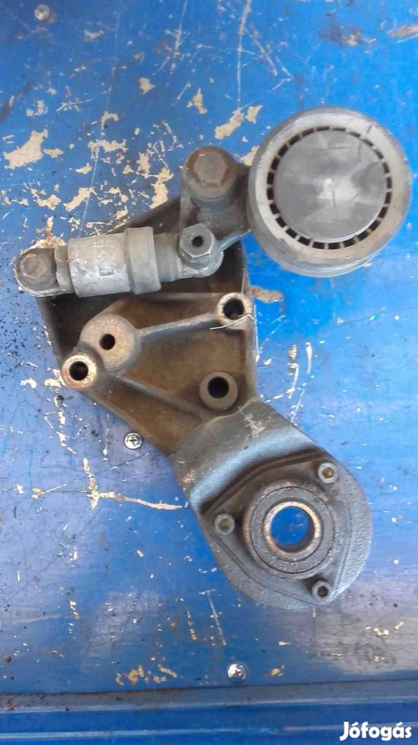 Volkswagen LT 35 Kormányszervó Szivattyú Tartó Bak