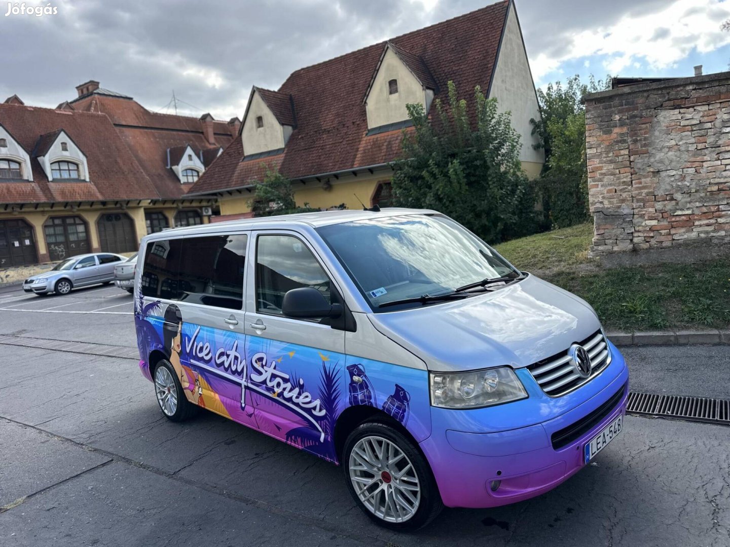 Volkswagen Multivan Teljesen Felújított Amts Ny...