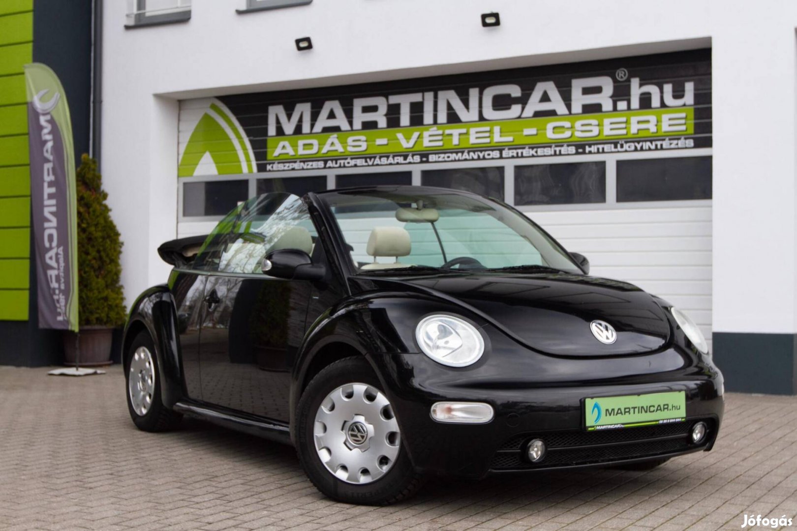 Volkswagen New Beetle Cabrio 1.6 Deep Black Edi...