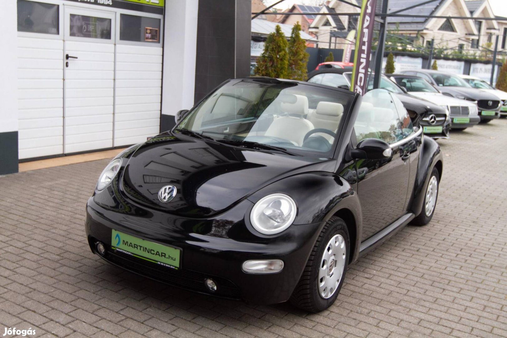 Volkswagen New Beetle Cabrio 1.6 Deep Black Edi...