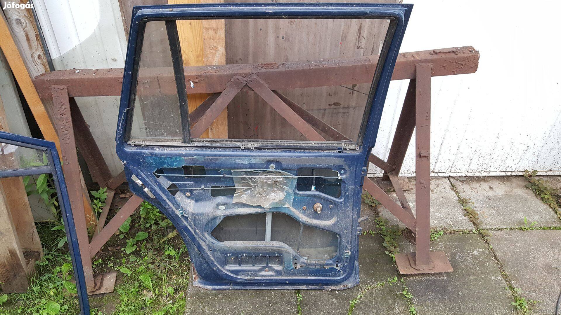 Volkswagen Passat 1981-1988 ajtók eladók